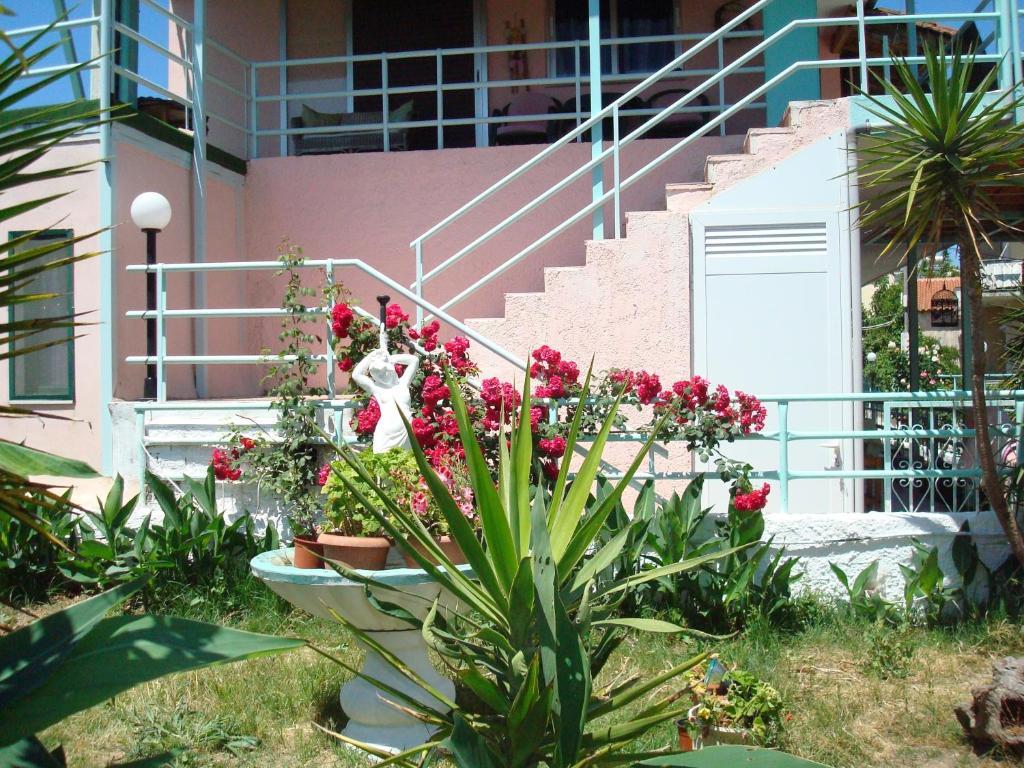 Pipitsa'S Apartments Roda  Luaran gambar